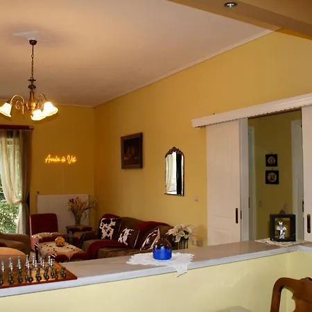 Arcadia Di Vito 特里波利斯